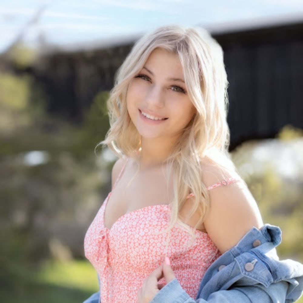 Meet your Posher, Makayla